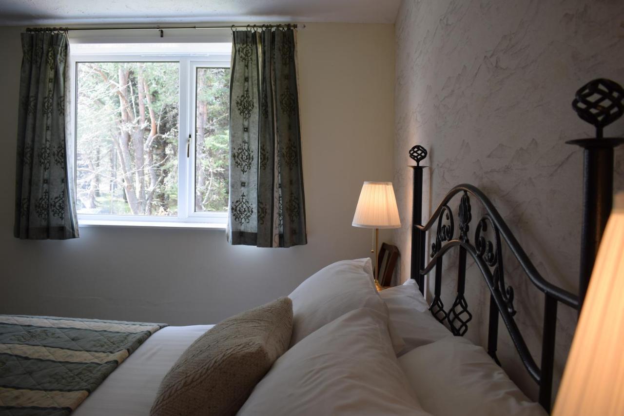 Glenan Lodge Self Catering Tomatin Eksteriør bilde