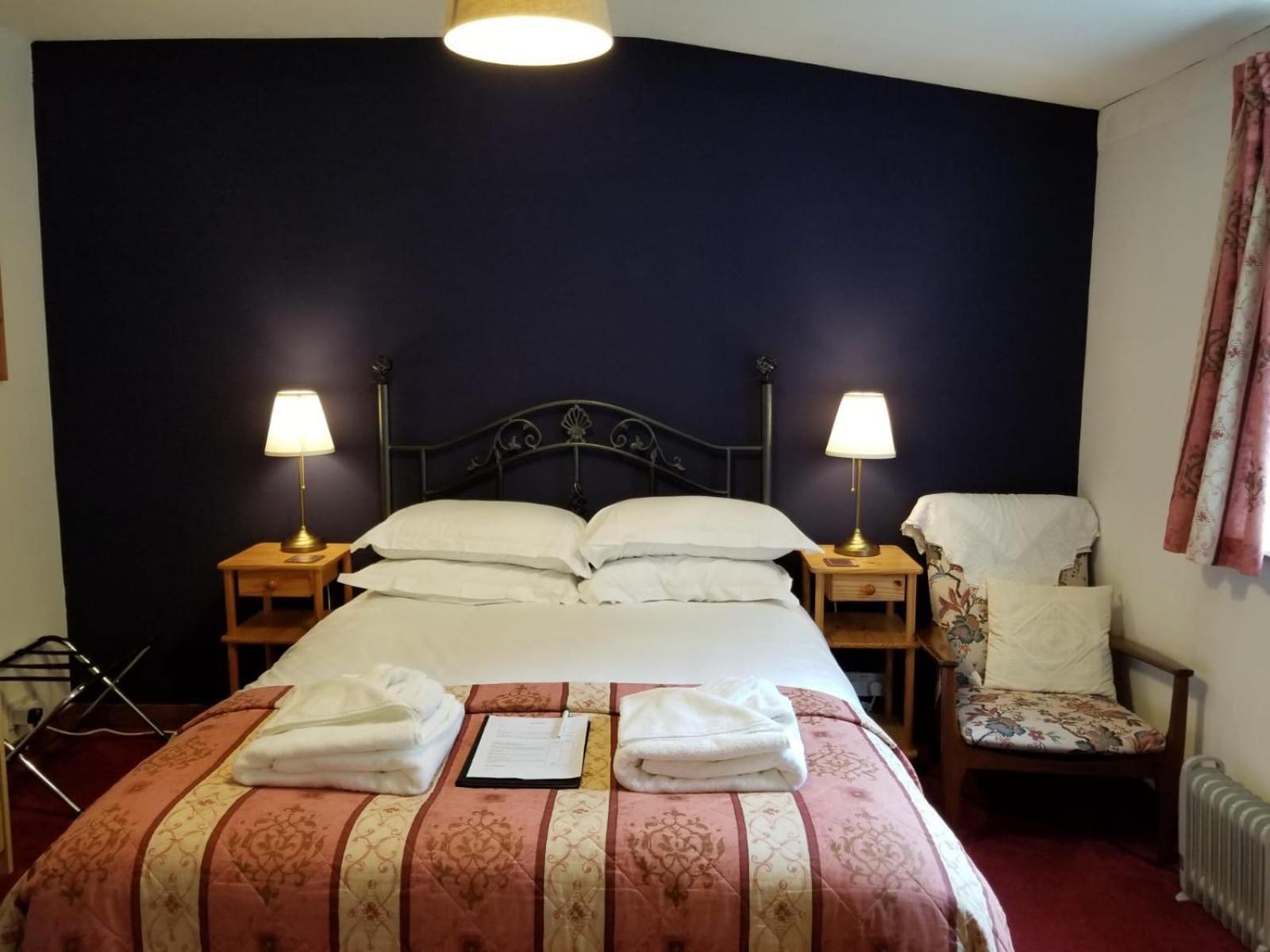 Glenan Lodge Self Catering Tomatin Eksteriør bilde