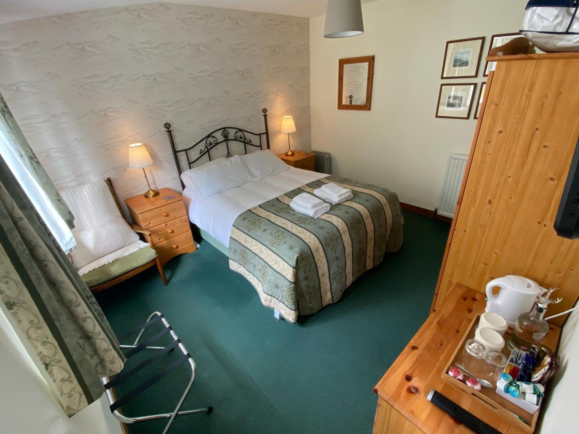 Glenan Lodge Self Catering Tomatin Eksteriør bilde